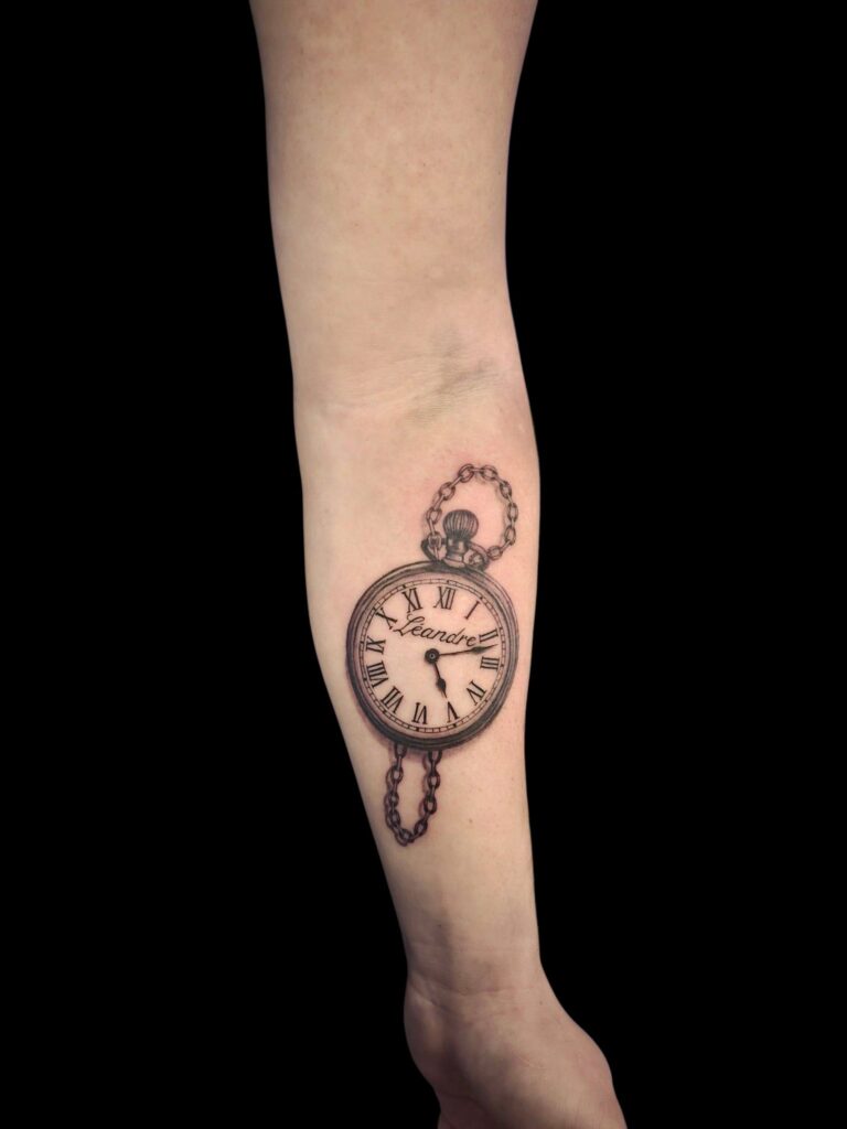 az-tattoo - tatouage avant bras montre à gousset